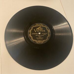Victor 78 RPM Record 21343 "The Bum Song/Hallelujah Im A Bum" "Mac" McClintock